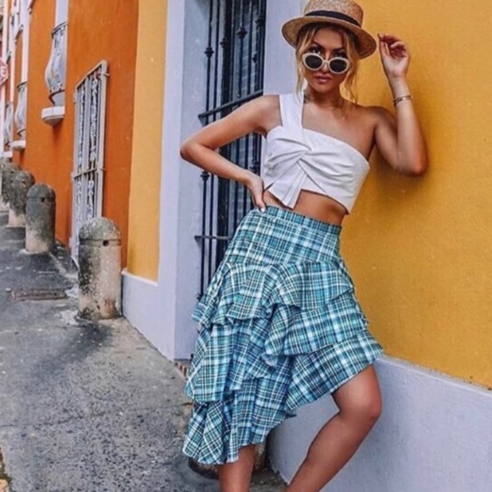 New Amur Pippie Plaid Asymmetric Ruffle Skirt